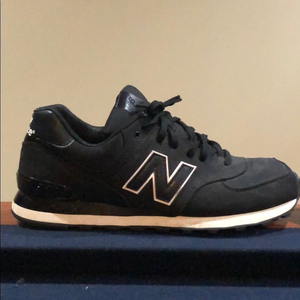 New balance 574 Black size 12.